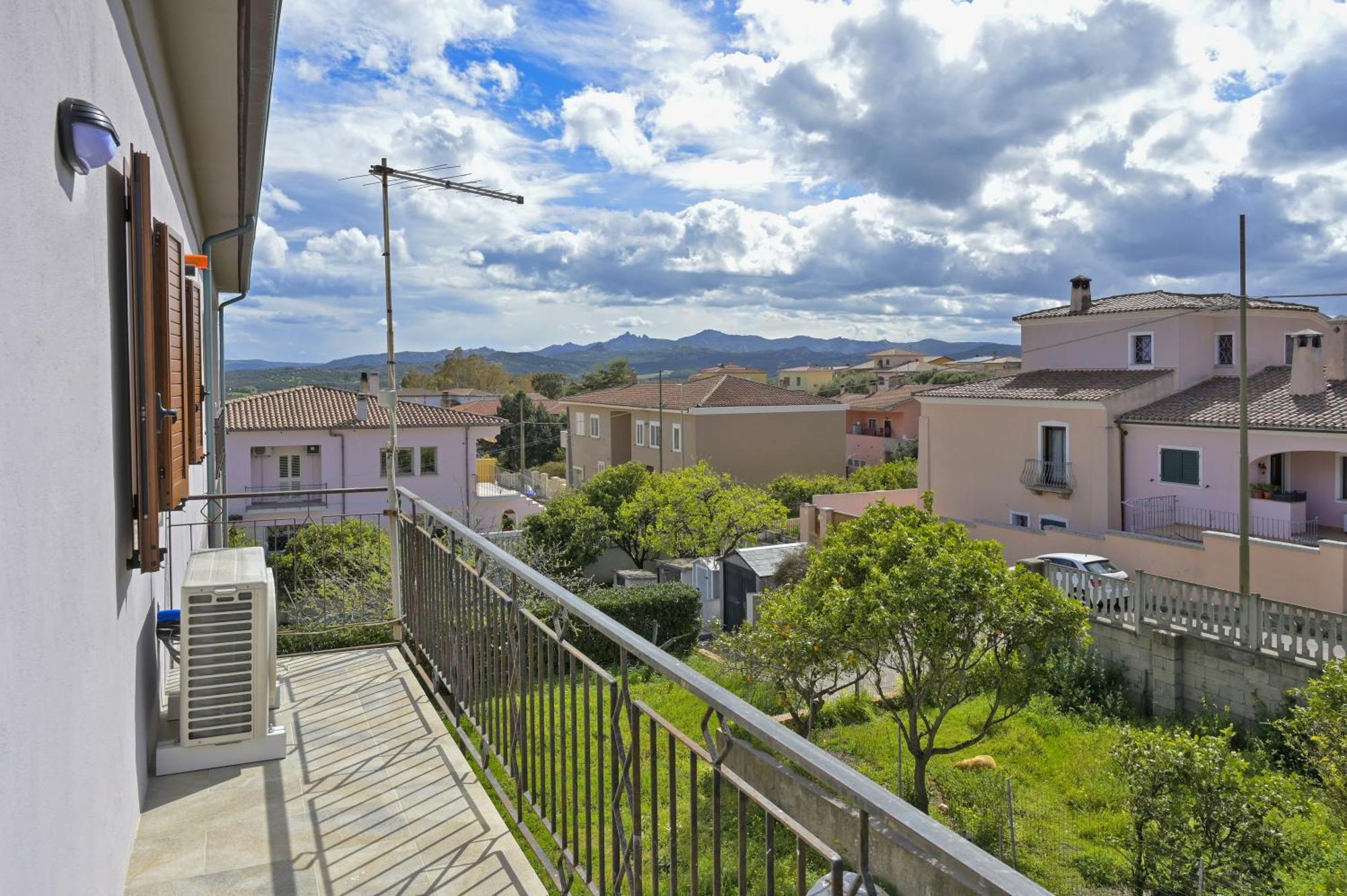 Casa Via Pascoli Hotel Арцахена Екстериор снимка